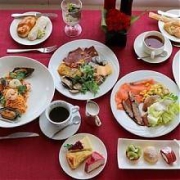 明天广场JW万豪酒店半自助午餐 前菜甜品畅吃+主菜颜值媲美米其林+茶饮、停车一价包