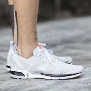 LI-NING 李宁 超轻16 男款跑鞋 418元包邮（需用券）