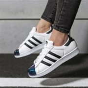 降价！Adidas阿迪达斯Superstar 80s 女士金属贝壳头