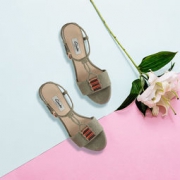 88VIP： Clarks Amali Ella 女士高跟鞋 317.2元包邮（多重优惠）