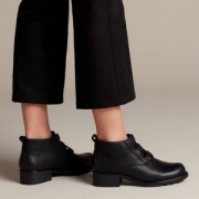码全，Clarks 其乐 Orinoco Oaks 女士真皮系带粗跟短靴 26135233