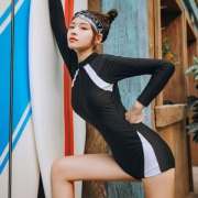 XIAOTAO 小桃 XT19074 女运动保守连体泳衣