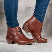 限5码，Clarks 其乐 Wilrose Sage 女士真皮粗跟踝靴 Prime会员免费直邮含税