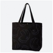 UNIQLO 优衣库×KAWS 422009 手提包 99元