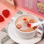 狂欢小镇 免煮冲泡红枣枸杞银耳羹 15g*6袋 9.9元包邮（需用券）