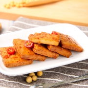 好巴食 麻辣豆腐干 40包 19.8元