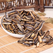 喜货水煮核桃味瓜子坚果零食袋装
