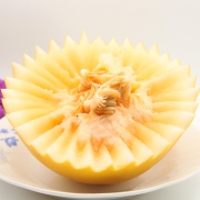 乡隆 大漠蜜瓜 2粒 约6-7斤 17.9元包邮（需用券）