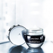京东PLUS会员：LANCOME 兰蔻 新品「小黑瓶」 肌底精华眼霜 15ml 319元包邮（双重优惠）