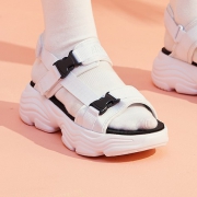 ANTA 安踏  92926992 女子休闲凉鞋 119元（需用券）