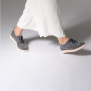 限UK4码，Clarks 其乐 mzt blithe 女士低帮帆布运动鞋