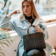 Furla 芙拉 Pin Cometa系列 女士黑色皮革小号手提包