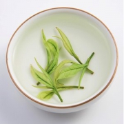 国家地理标志产品 恒盛 19年雨前特级 安吉白茶 125g 58元包邮