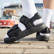 李宁（LI-NING） AGUN012 男/女款凉鞋 158元