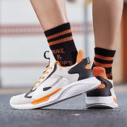 15日0点：LI-NING 李宁 AGLP149 男款休闲运动鞋 208元包邮（前500件，需用券）