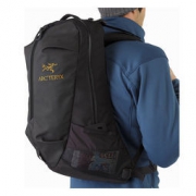 网易考拉黑卡会员：ARC‘TERYX 始祖鸟 Arro 22 户外背包 22L