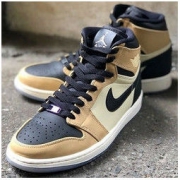 10点开始：AIR JORDAN 1 RET HI PREM 女子运动鞋