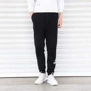 Adidas 春季透气针织卫裤