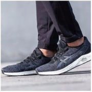 20日0点： ASICS 亚瑟士 HyperGEL-YU 1021A065 缓冲跑步鞋