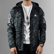 adidas 迷彩运动连帽夹克