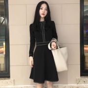 云美莎 复古蝴蝶结刺绣赫本小黑裙 49.9元包邮