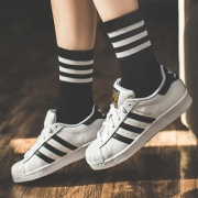 adidas Originals Superstar 白黑金标