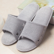 N·T·G 家居PVC拖鞋 36-45码 9.99元包邮（需用券）