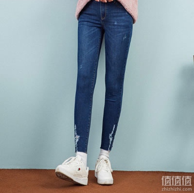 美特斯邦威女款紧身小脚牛仔裤