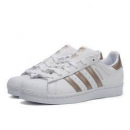 adidas 阿迪达斯 Originals Superstar 女性款运动板鞋