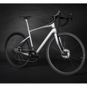 好物种草：ARGON18 X 奔驰联名 碳纤维碟刹公路自行车 31400元（需用券）