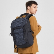 双11预售：THE NORTH FACE 北面 3ETV 中性款双肩背包 638元（需订金50元）