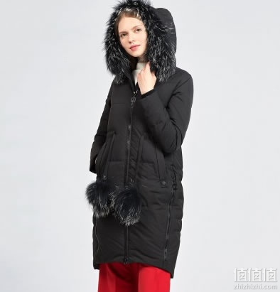 雪中飞羽绒服大促