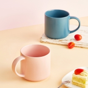 共禾京品 陶瓷杯 1粉+1蓝 19.9元包邮（需用券）