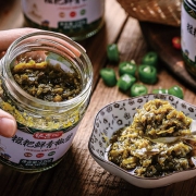 饭遭殃 糍粑鲜青椒酱 230g *2件 11.8元包邮（双重优惠）