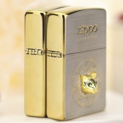 美国原机进口 Zippo 19新款 金色立体绿眼猫头 16孔防风打火机