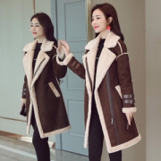 女士皮毛一体羊羔毛外套