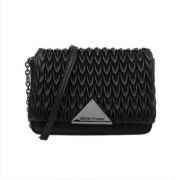 27日0点 黑卡会员 阿玛尼 EMPORIO ARMANI 女式 信使包 款号：Y3B088*3