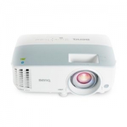 18日0点： BenQ 明基 i705 投影仪