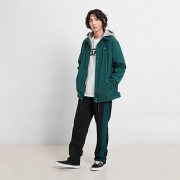 Vans 运动休闲夹克