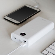 京东京造 JP209MT 18W/22.5W 移动电源 30000mAh