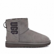UGG 1108231 女士短筒雪地靴