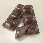 瑞士原产、70％可可，Lindt 瑞士莲 圣诞黑巧克力大排  100gx4件