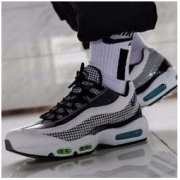 双12预告、历史低价： 耐克 NIKE AIR MAX 95 LV8 男子运动鞋 *2件