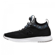 再降价：REEBOK 锐步 PUMP PLUS CAMO 男子充气跑鞋 过期187元包邮（需用券）