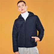 10点：Giordano 佐丹奴 01079726 男士连帽棉服