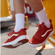 VANS 范斯 UltraRange 女子低帮运动鞋 239元