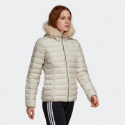 12日0点、双12预告：adidas 阿迪达斯 DOWN JACKET SH DP8583 女士短款羽绒服 439元包邮（需用券）