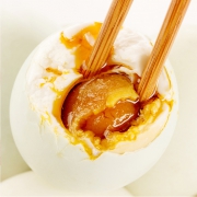 三瓜公社 红心流油咸鸭蛋整箱 55g*10枚 *2件 23.9元包邮（需用券）
