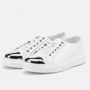 12日0点、双12预告：Dr. Martens PLASTIC TOE CAP 16692100 女士休闲鞋 289.2元