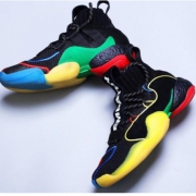 双12预告、历史低价：adidas 阿迪达斯 Pharrell Crazy BYW LVL X PW 联名款男士运动鞋 524元包邮